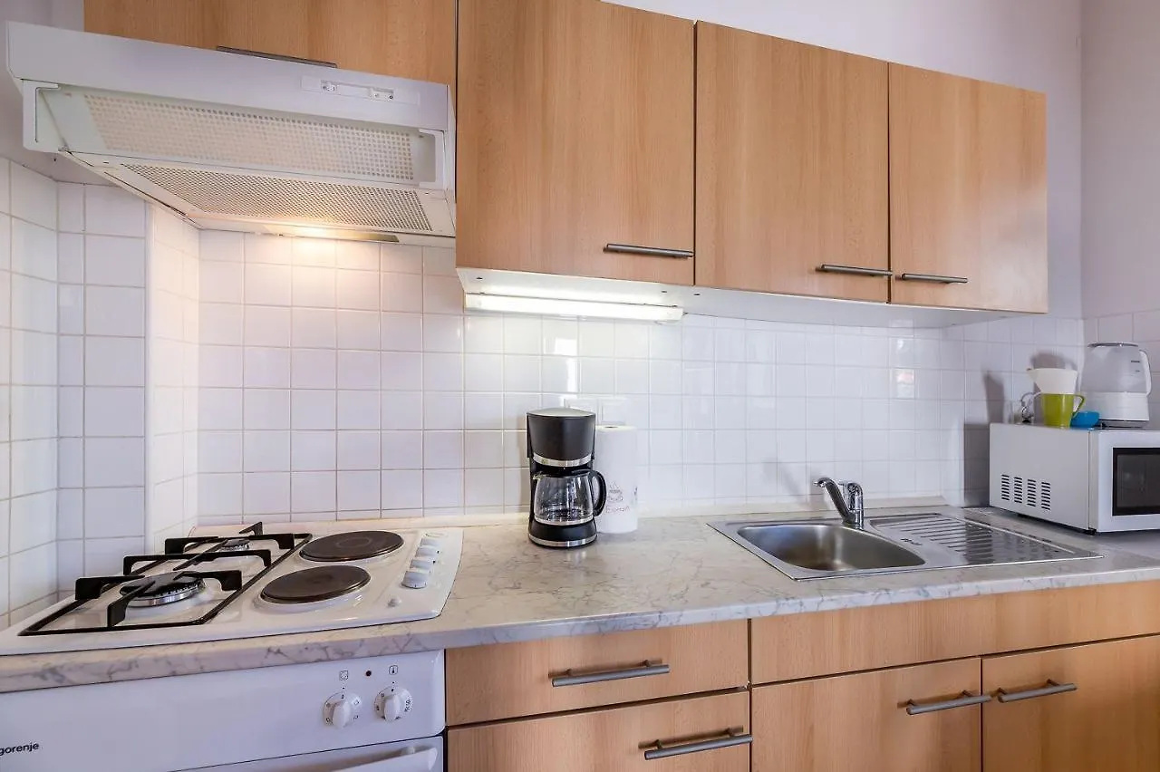 200 Meter Bis Zur Kristallklaren Adria Baska  Apartment
