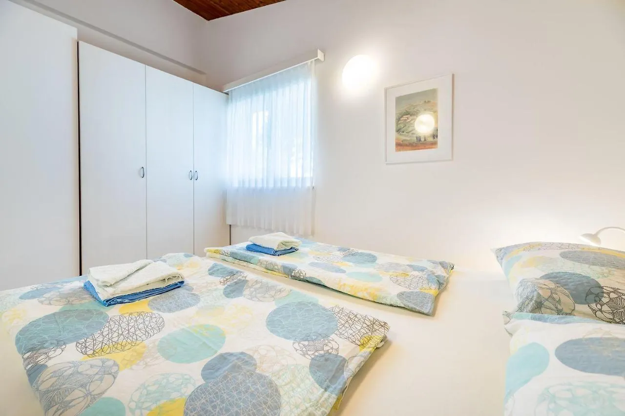 Apartment 200 Meter Bis Zur Kristallklaren Adria Baska  Croatia